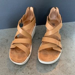 OTBT Leather Wedge Sandal